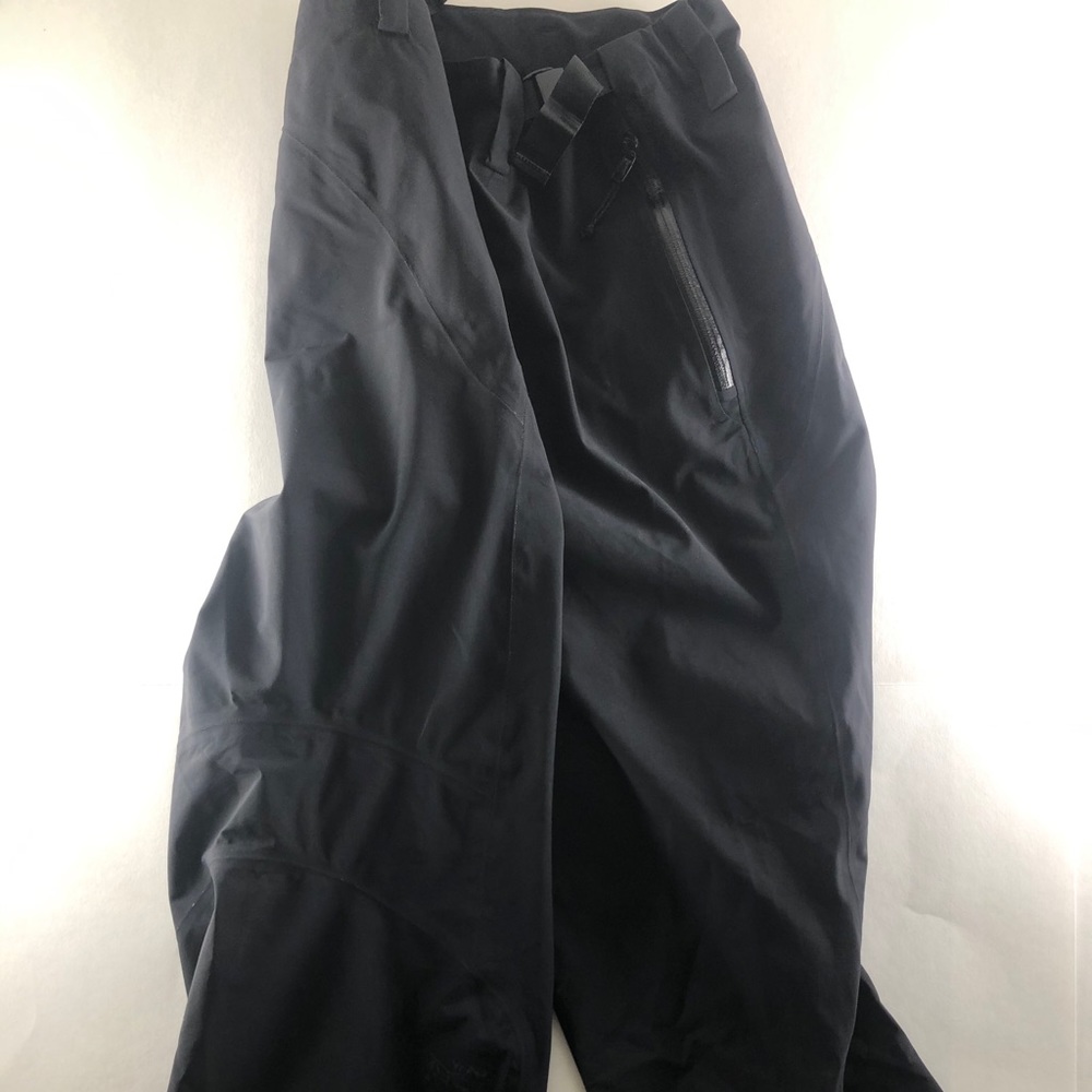 Arc’teryx Gortex woman’s ski pants